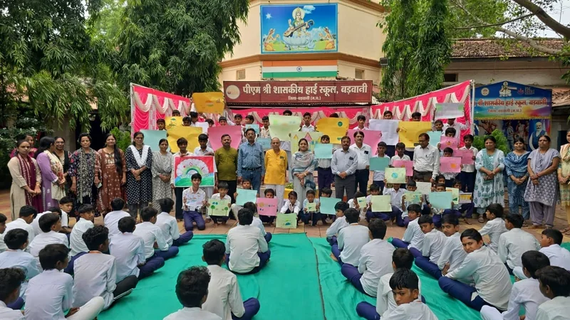 शासकीय पीएमश्री हाई स्कूल बड़वानी में सेवा संकल्प अभियान 2026 के द्वितीय चरण में भाषण व चित्रकला प्रतियोगिता…
