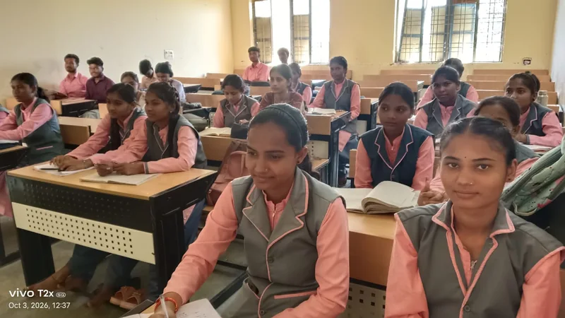 विद्यार्थियों को दिया गया मिट्टी परीक्षण के लिए नमूना लेने की वैज्ञानिक विधि का तकनीकी प्रशिक्षण